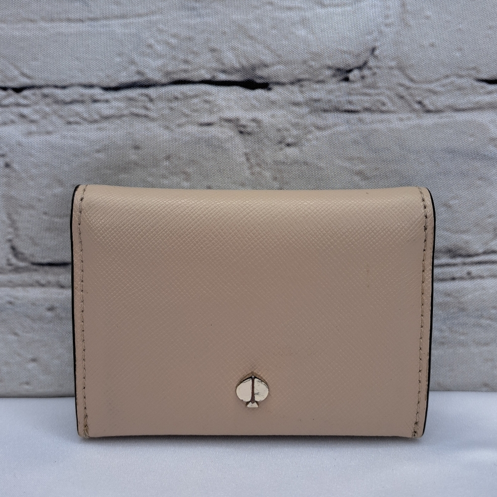 KATE SPADE 'ÈMMA' LEATHER WALLET/CARD CASE RAISED SPADE FRONT